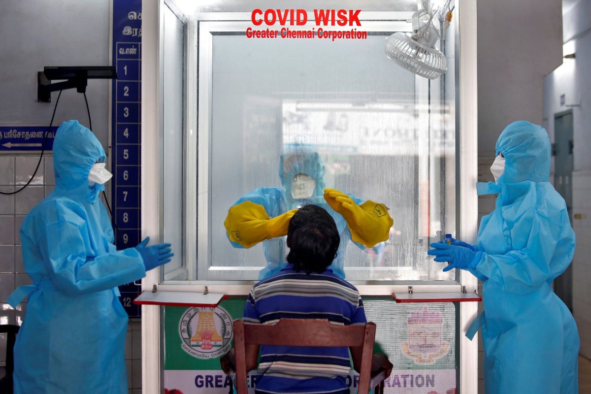 India perpanjang karantina karena pasien positif COVID-19 tembus 10.000
