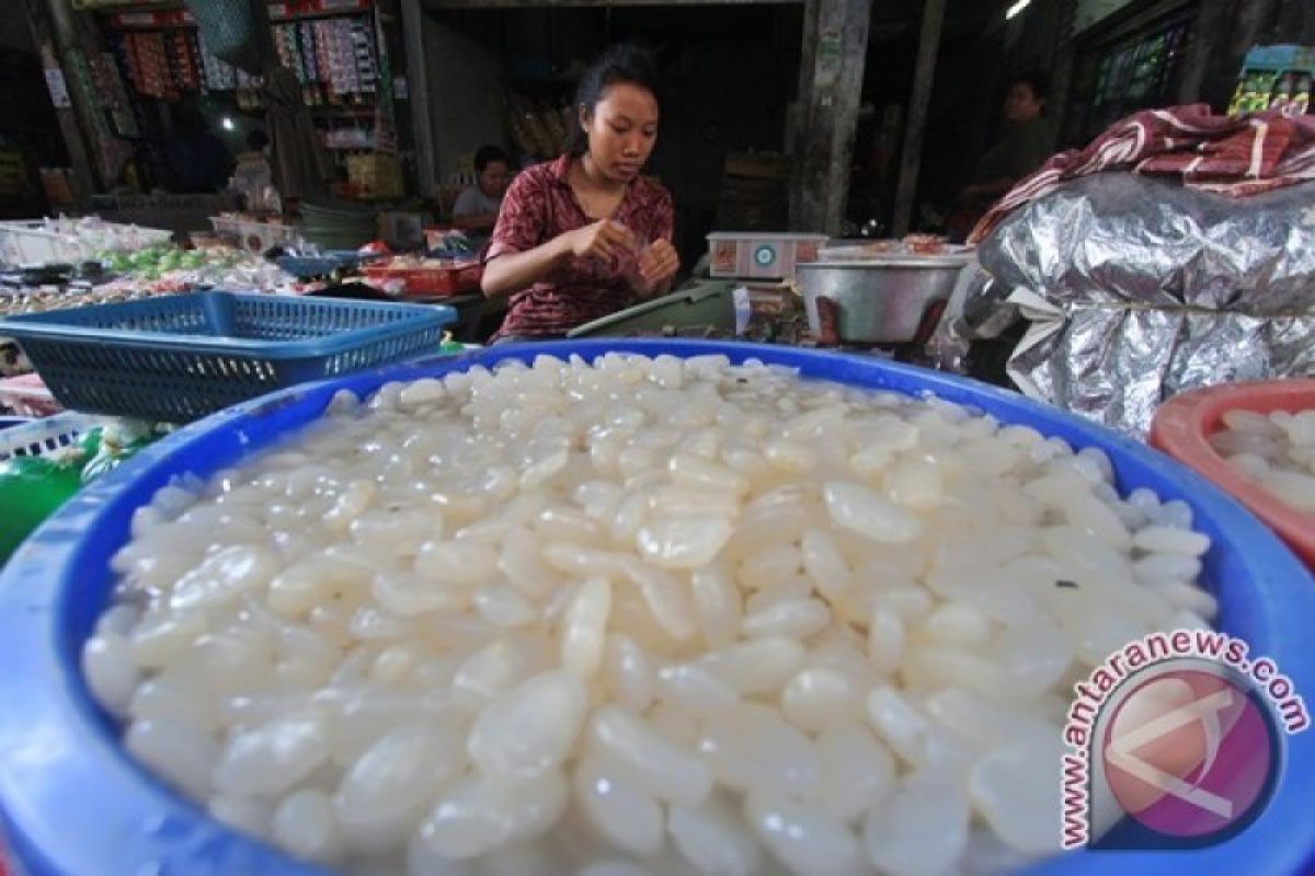 Permintaan lemah, kolang kaling Tapsel masih 