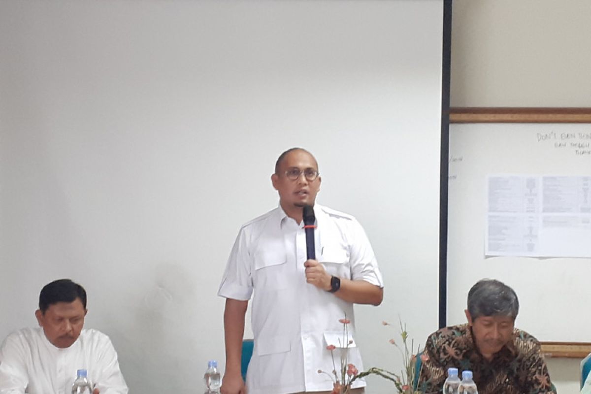 Anggota DPR RI Andre Rosiade nilai Gubernur Sumbar lamban ambil keputusan soal PSBB