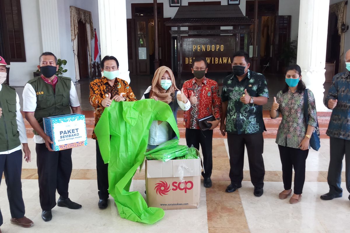 Gugus Tugas COVID-19 Sidoarjo terima bantuan APD