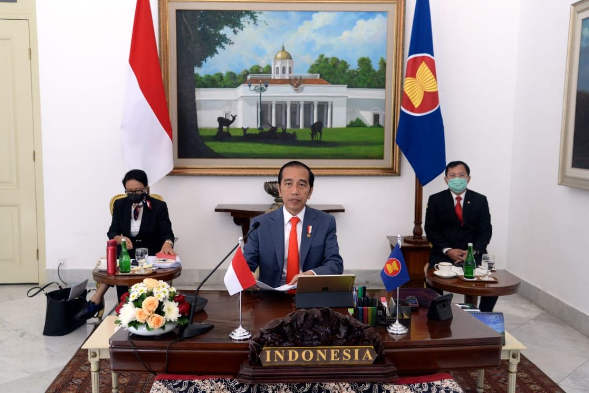 Ikuti KTT Khusus ASEAN, Presiden Jokowi tekankan pentingnya sinergi