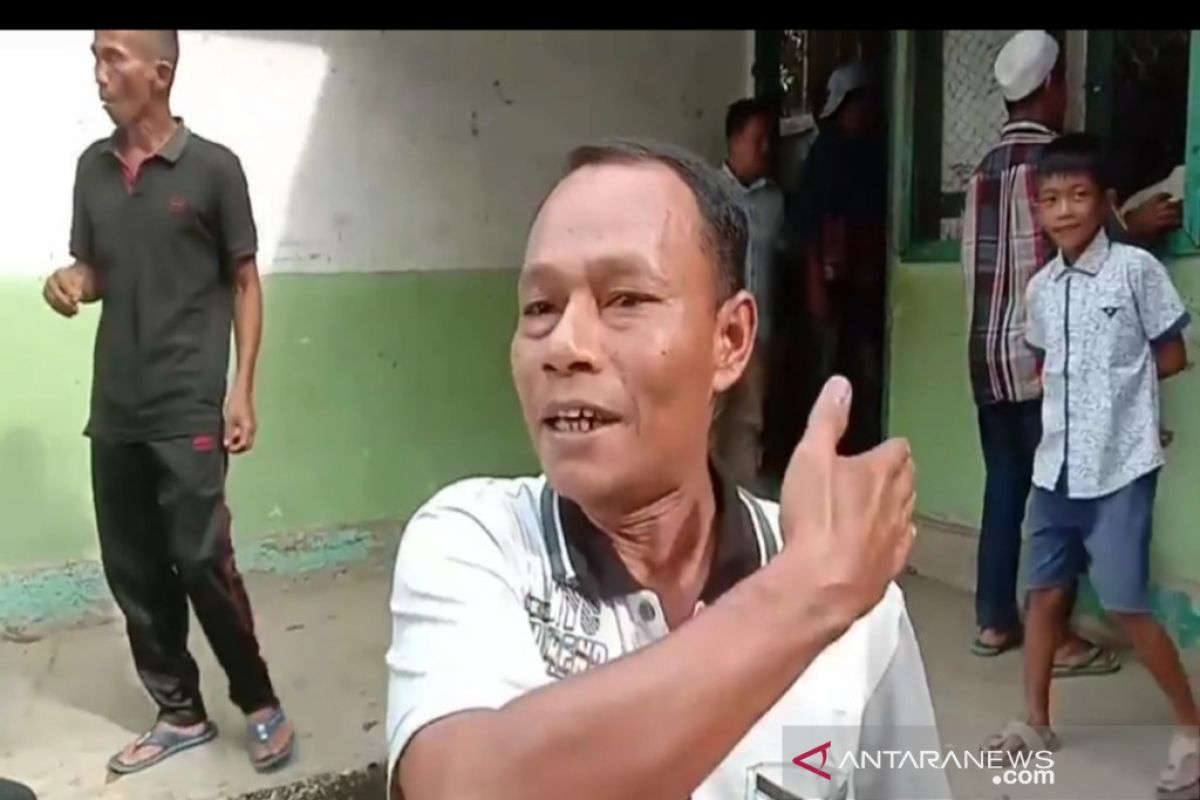 Bupati didesak keluarkan SK pengganti Kepdes Gunungtua Jae