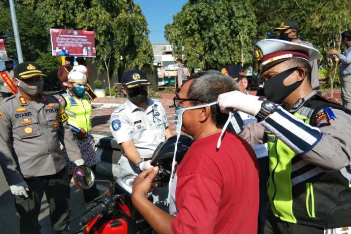 1.000 masker dibagikan pada Operasi Keselamatan di Pekalongan