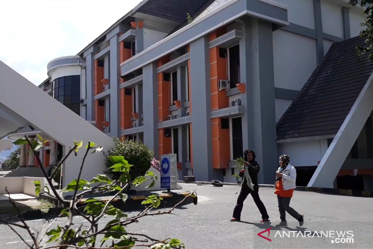 Gedung DPRD Sulteng kembali dibuka setelah EBA sembuh dari wabah COVID-19