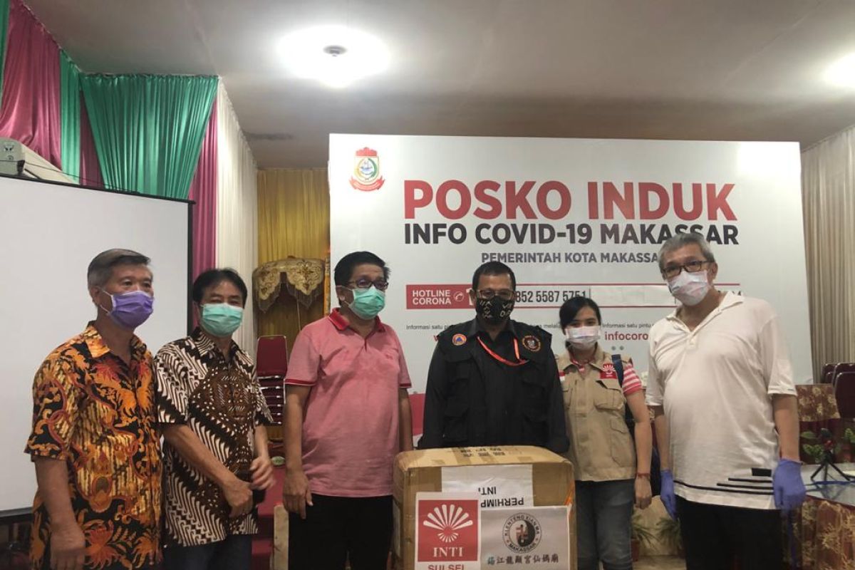 Pemkot Makassar terima bantuan APD dan pelindung muka