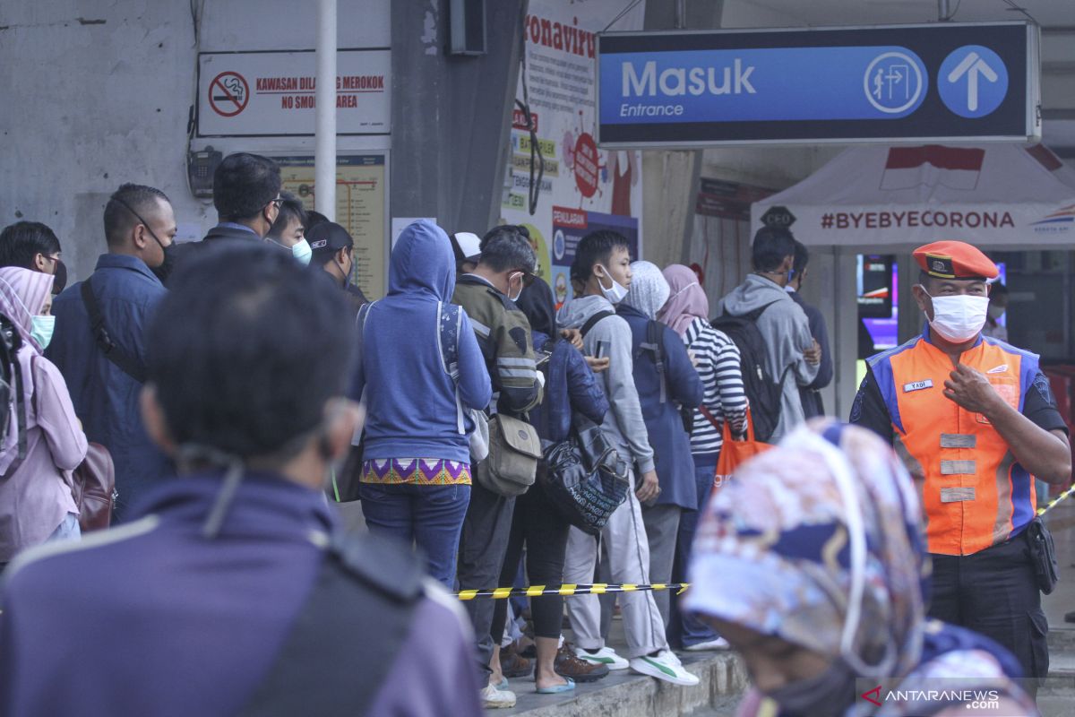 KCI sebut penumpang menuju Jakarta semakin kondusif di PSBB hari ke-5