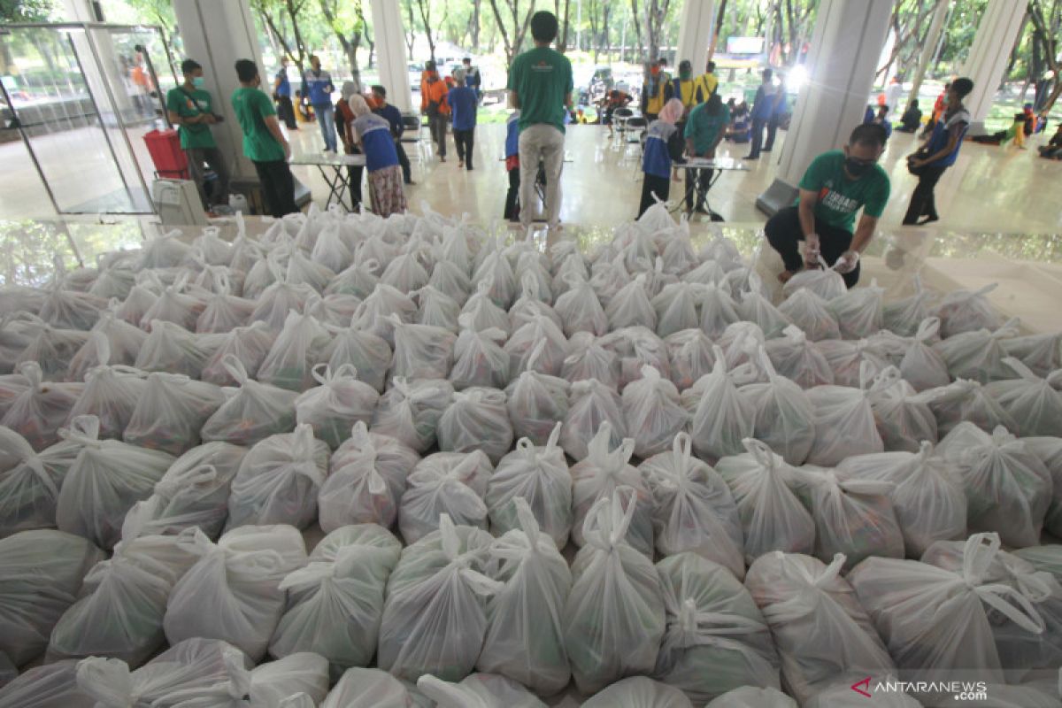 ReJO bagikan 50.000 paket sembako untuk masyarakat terdampak COVID-19