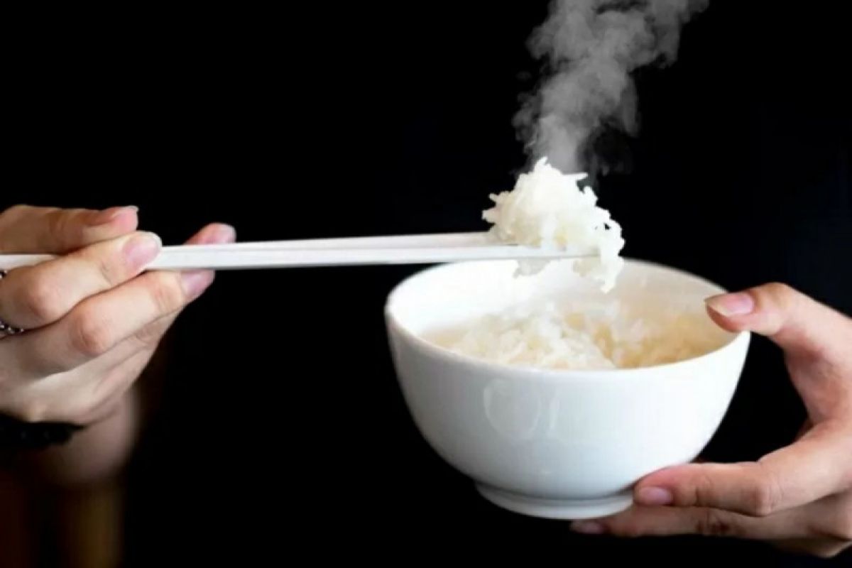Ternyata masak nasi enak berawal dari cara mencuci beras