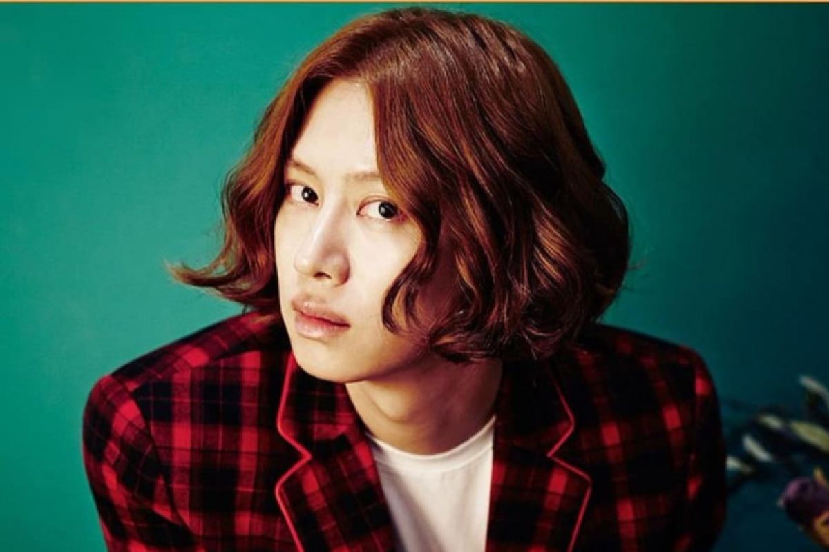 Dikabarkan homoseksual, Kim Heechul tidak membantah