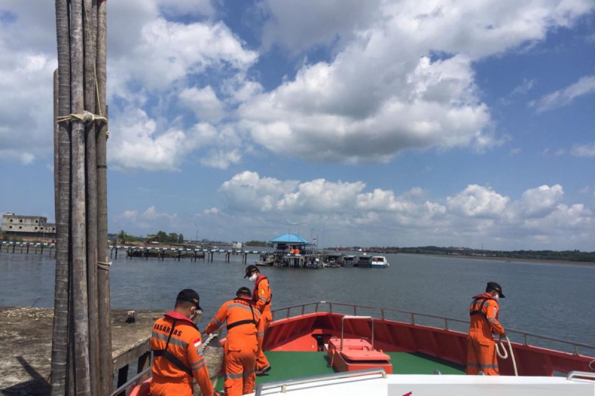 Seorang nelayan pemancing hilang setelah jatuh dari pompong