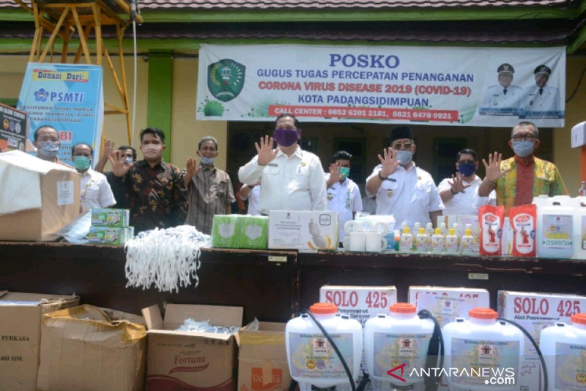 Ikapada Jakarta donasikan APD COVID-19 untuk Pemkot Padangsidimpuan