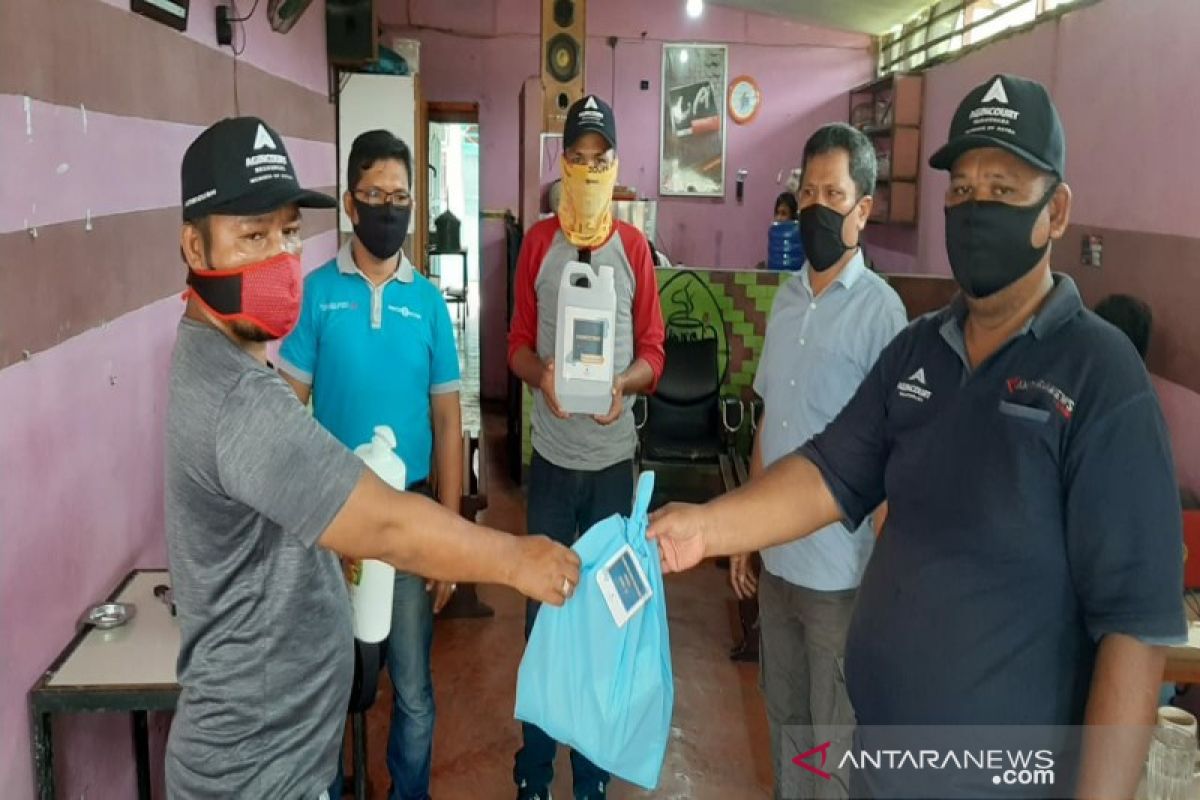 PWI salurkan bantuan alat kesehatan dari Tambang Emas Martabe kepada wartawan