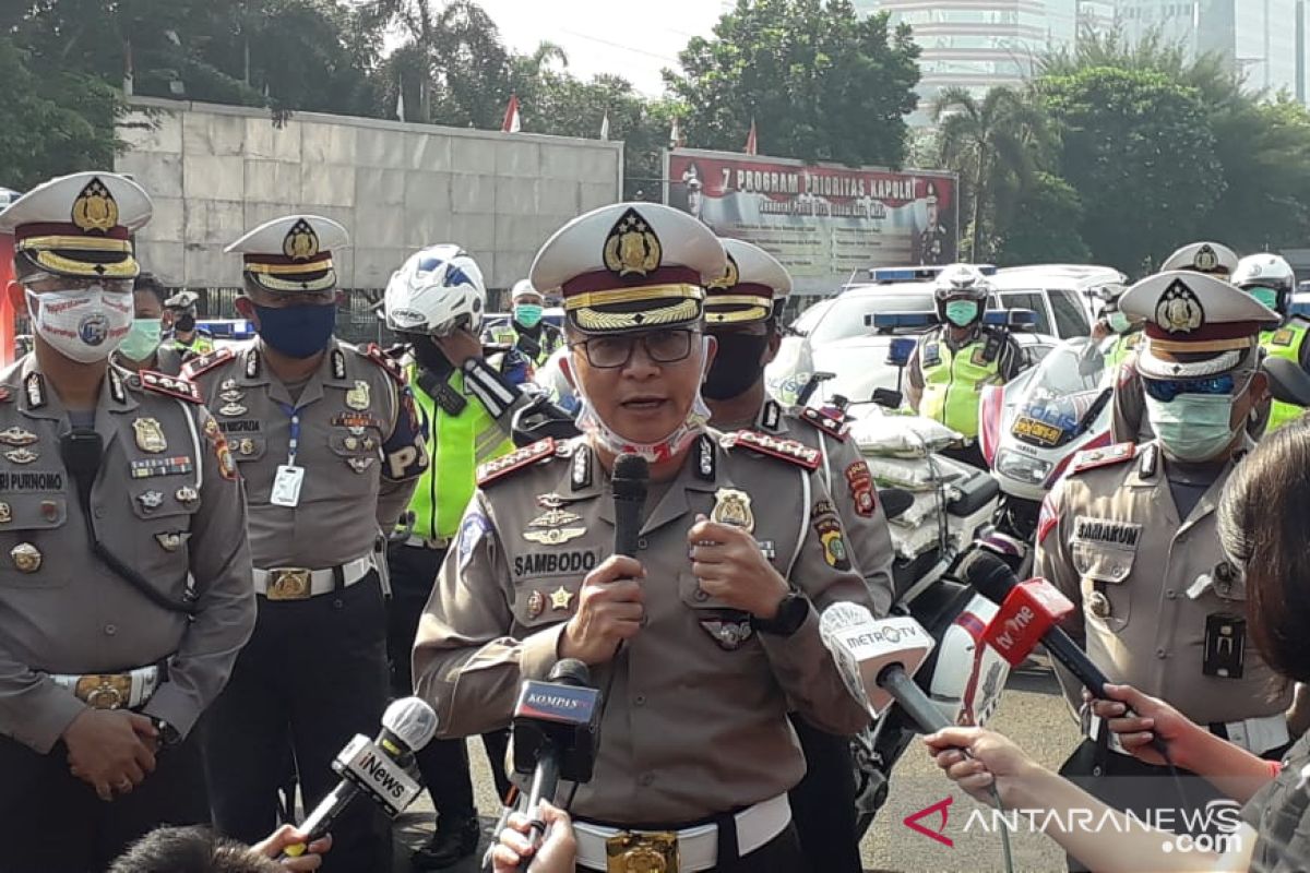 Polda Metro sebut kabar pemudik sembunyi di bagasi bus hoaks