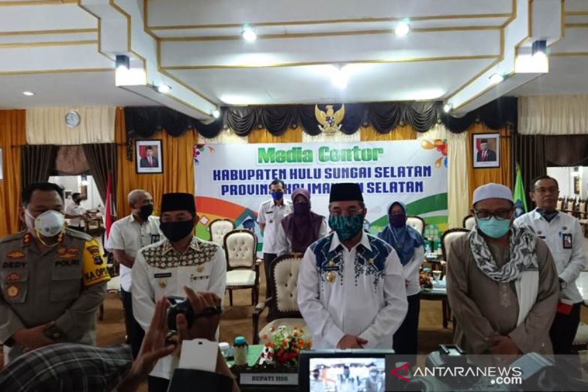 Bupati HSS : Imbauan pemerintah dan fatwa MUI tetap, membolehkan tidak shalat Jum'at