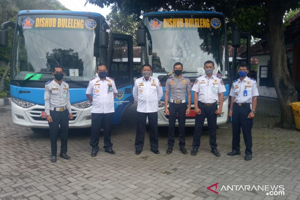 Buleleng siapkan dua bus jemput pekerja migran