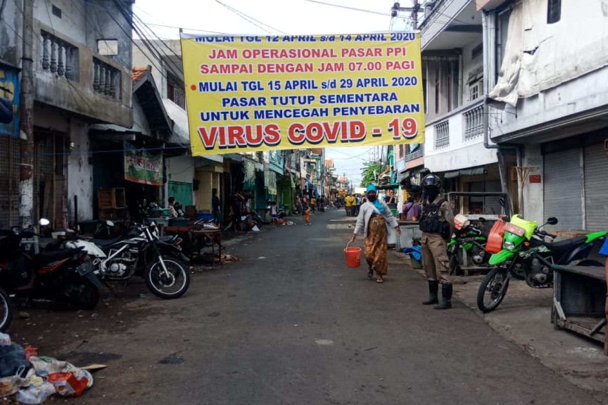 Ada temuan 26 kasus COVID-19, Pasar Gresik PPI Surabaya ditutup