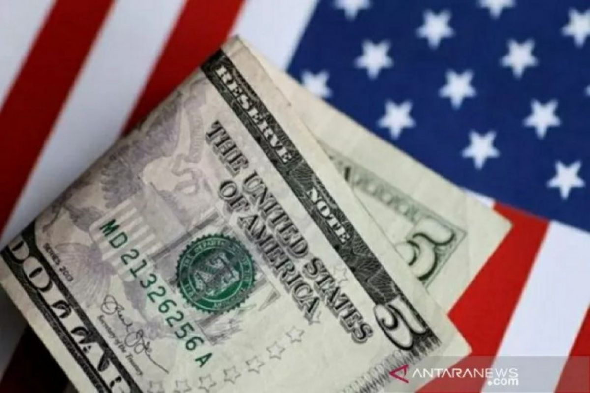 Dolar Amerika catat kenaikan mingguan kecil setelah data ekonomi AS suram