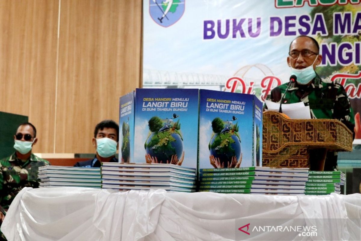 Optimalkan pembangunan non fisik, Korem 102 Panju Panjung luncurkan sebuah buku