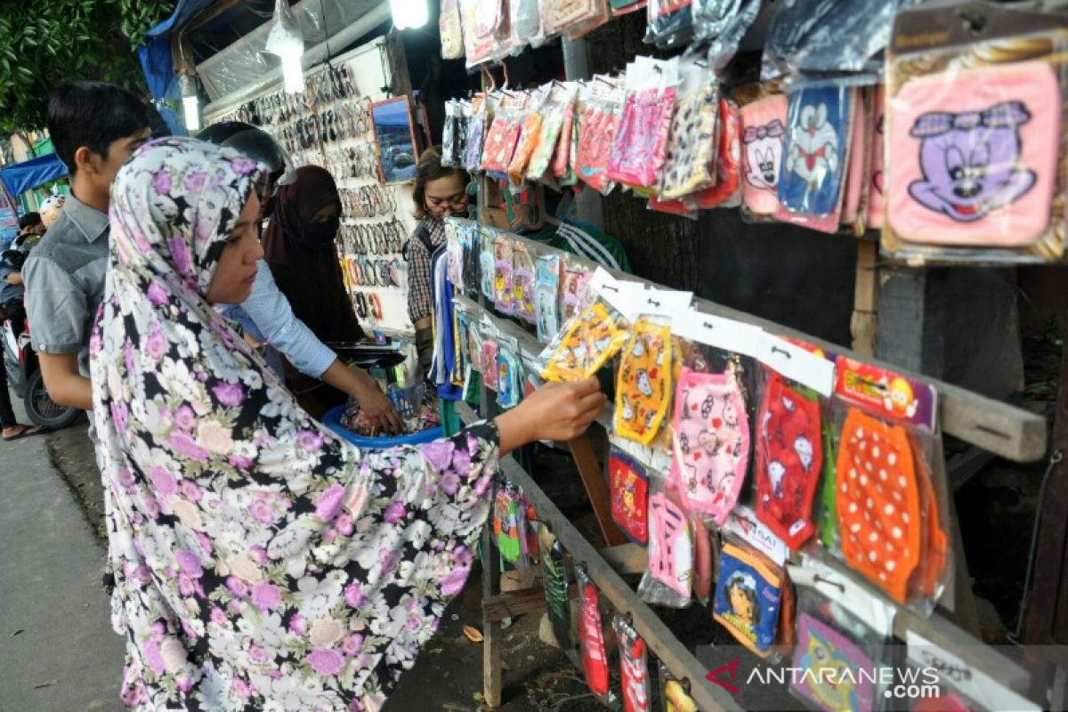 Penjual masker menjamur di Deliserdang