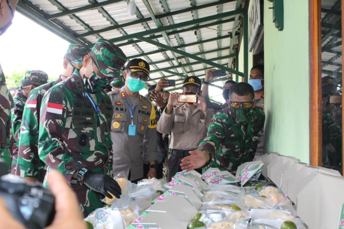 Pangdam XII/Tpr lakukan pengecekan dapur umum TNI-Polri