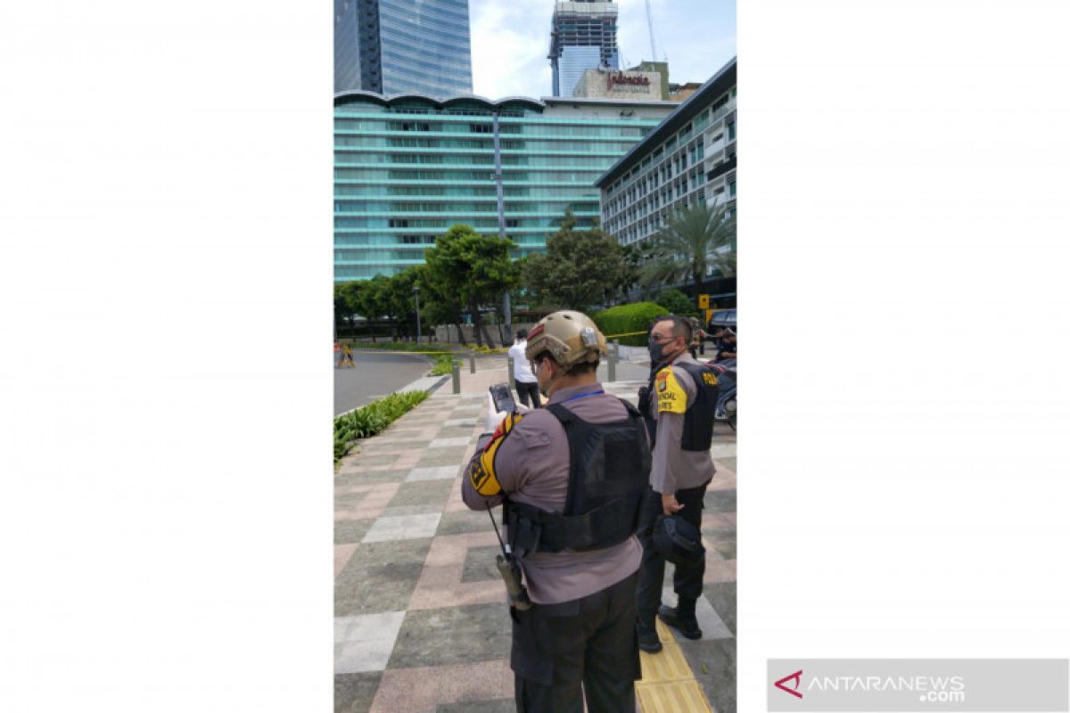 Polres Metro Jakpus periksa benda mencurigakan di Hotel Indonesia