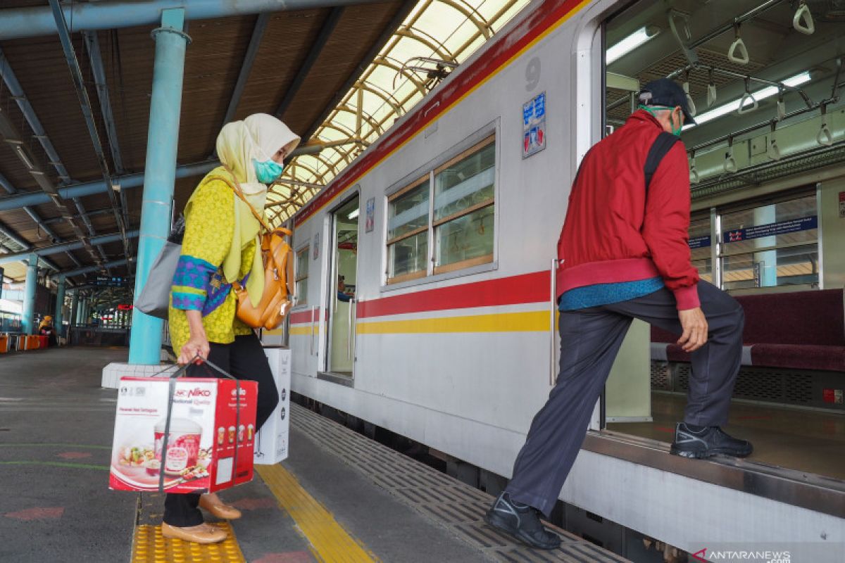 KRL Mania harapkan Pemda beri kompensasi dampak pemberhentian KRL