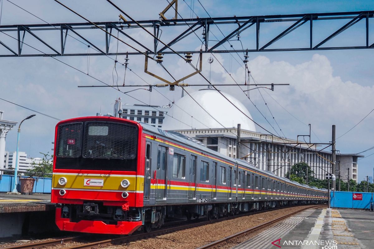 KRL tetap beroperasi sesuai PSBB mulai 18 April