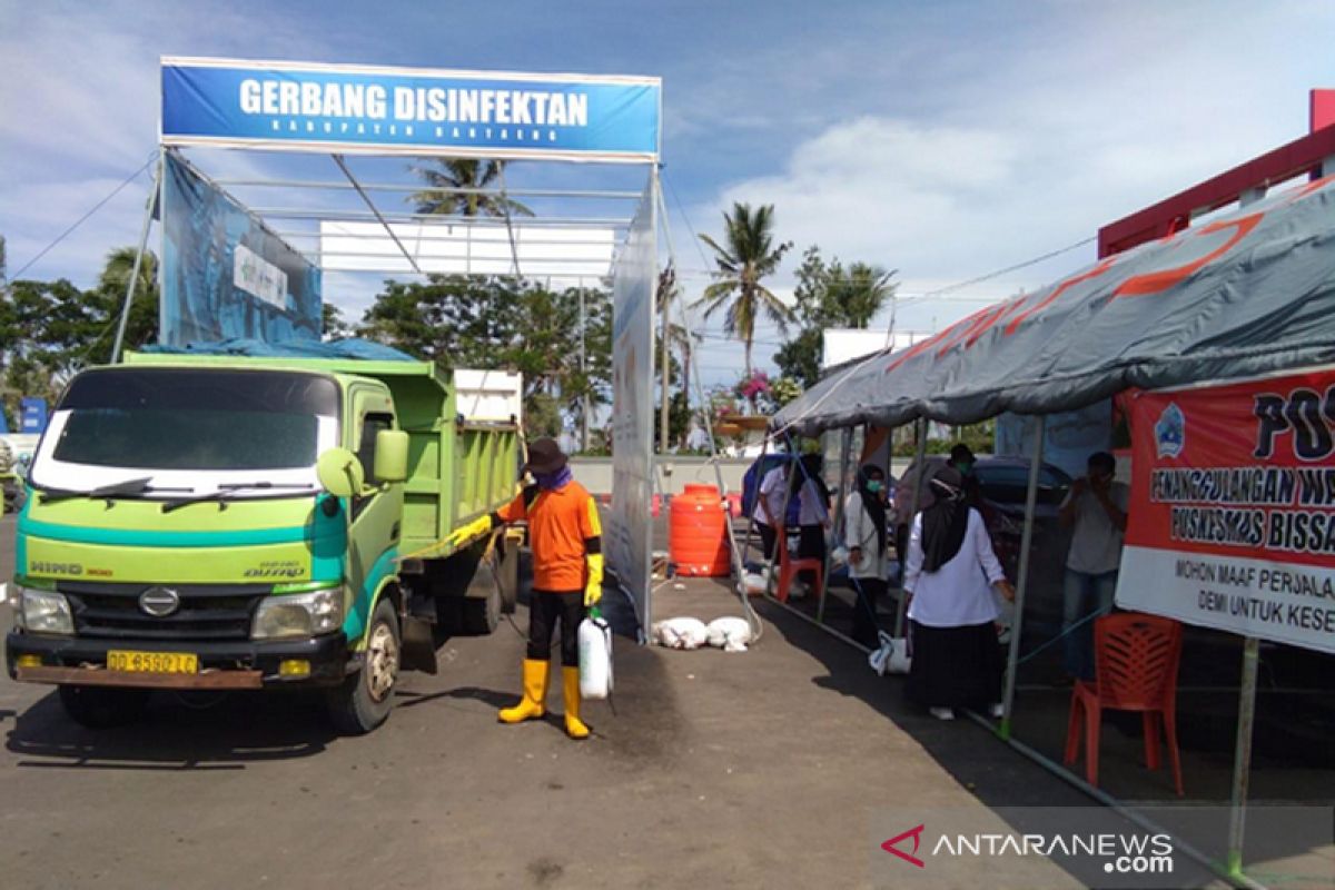 Pemkab Bantaeng siapkan gerbang disinfektan di posko perbatasan