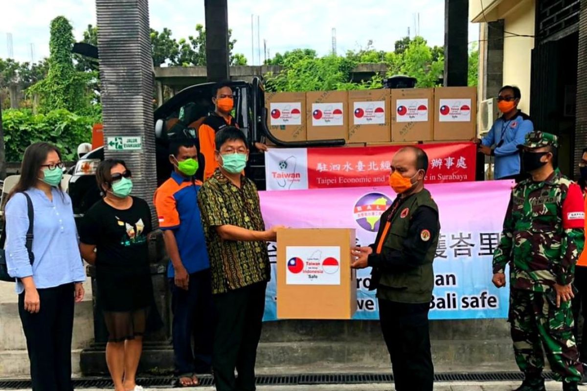 Pengusaha Taiwan sumbang APD kepada BPBD Bali