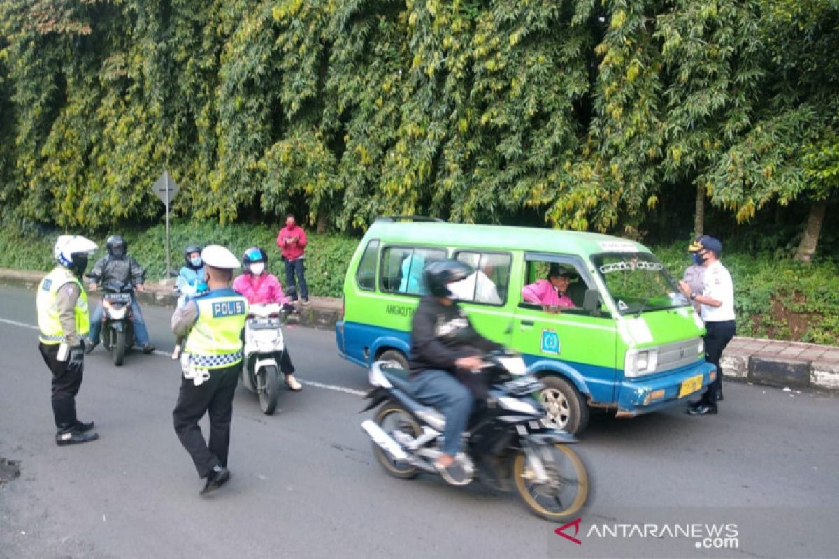 Pelanggar PSBB di Kota Bogor diberi surat teguran