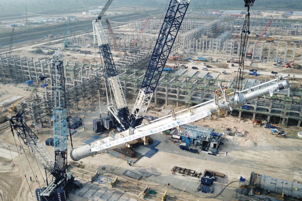 Perusahaan konstruksi nasional angkat alat berat di proyek gas JTB