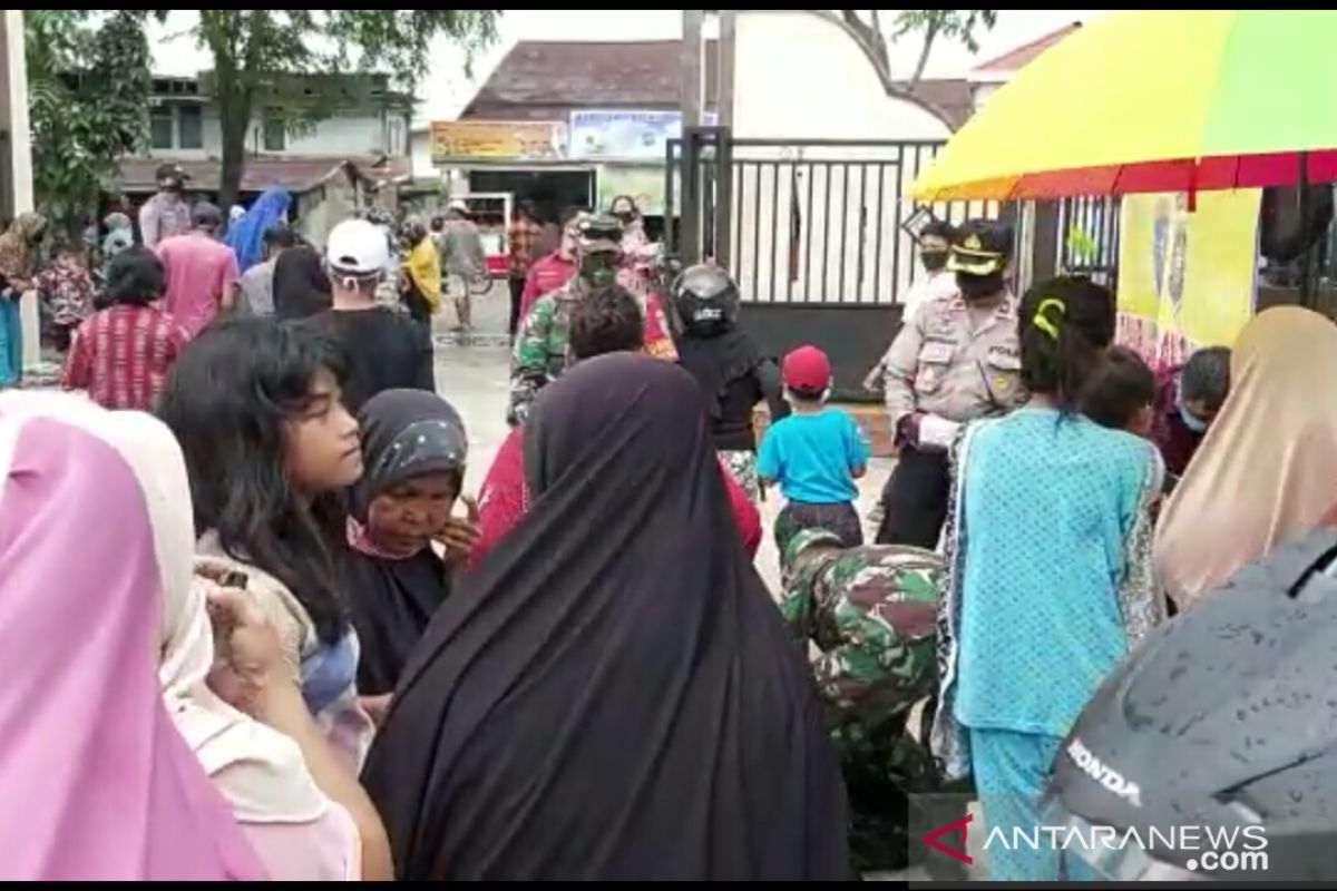 Polda Kalbar dirikan tujuh dapur umum untuk masyarakat terdampak COVID-19