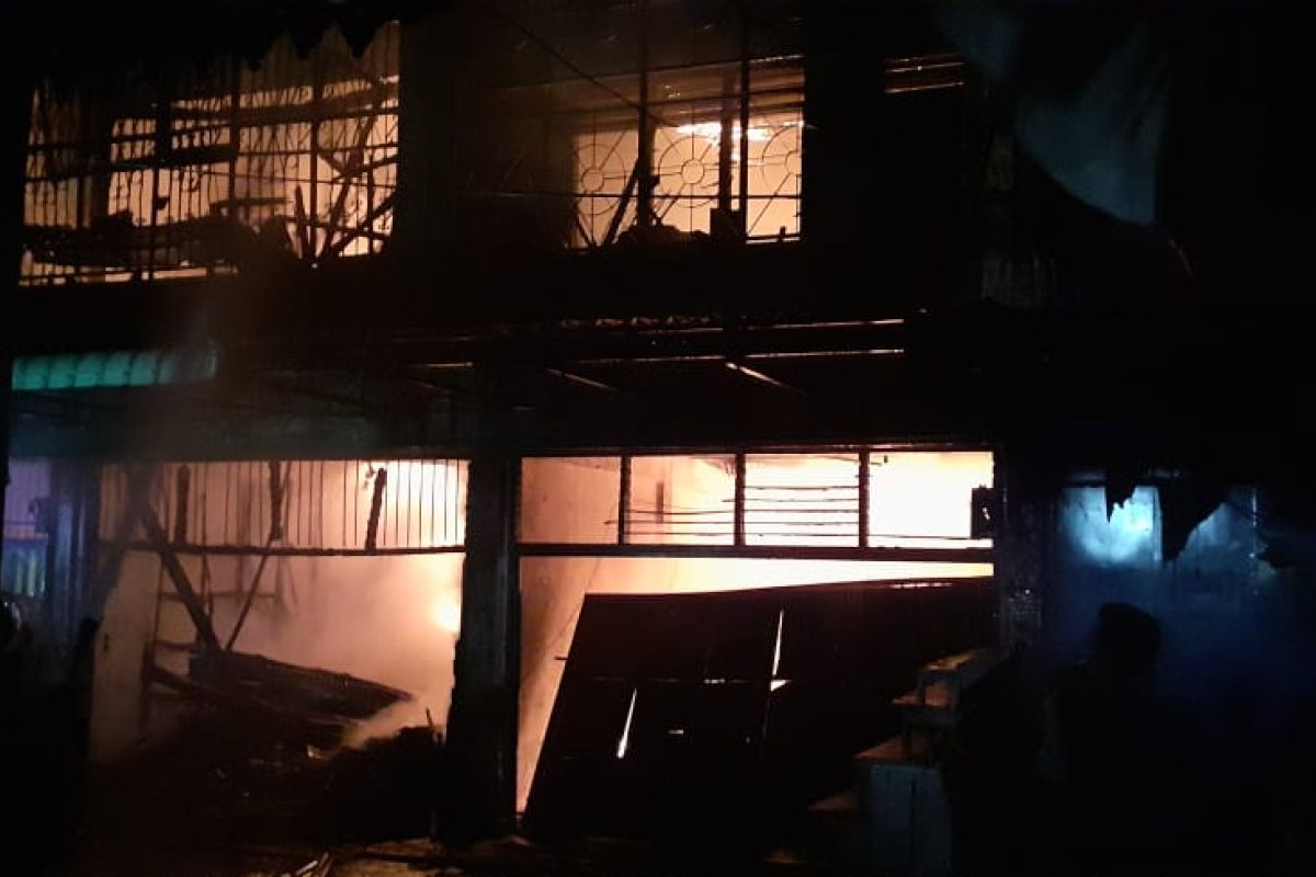 Tiga ruko di Pasar Tavip Binjai terbakar