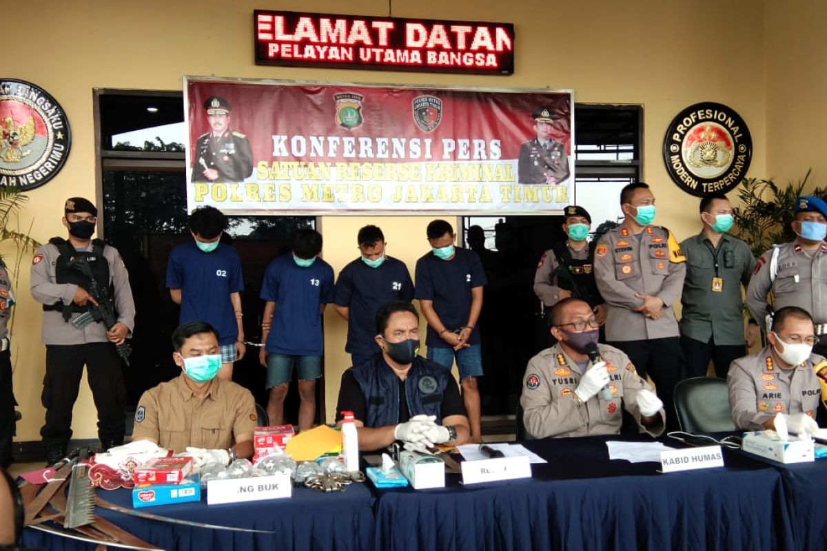 Maling minimarket di Duren Sawit sudah lima kali beraksi