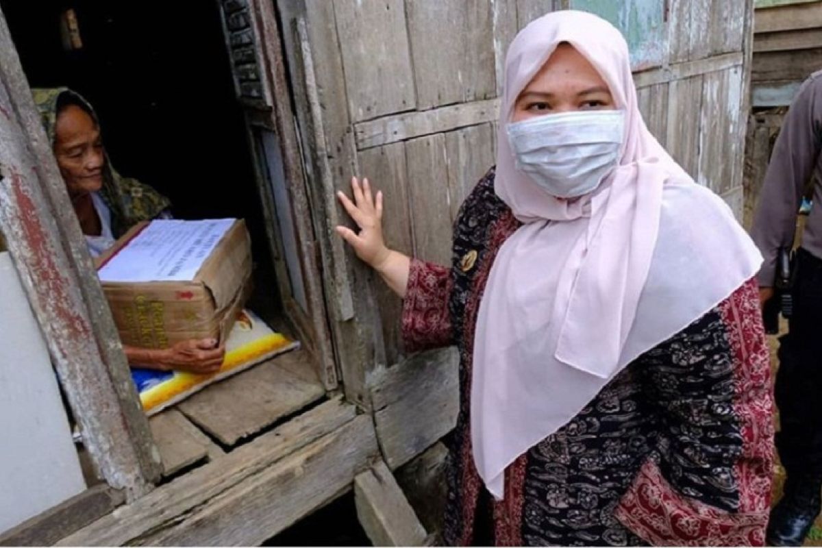 Pemkab Muarojambi bantu sembako bagi warga terdampak pandemi