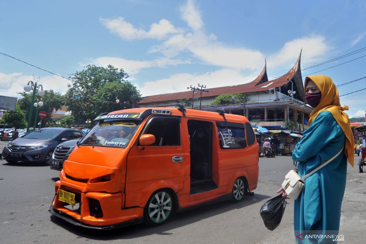 Hari ini, terungkap ada 17 kasus positif corona di Pasar Raya Padang