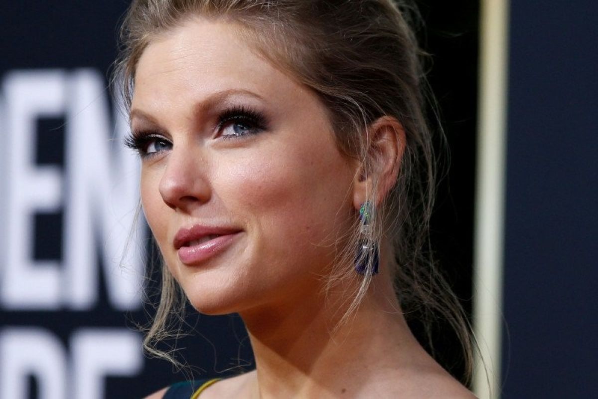 Taylor Swift minta patung simbol rasis dienyahkan