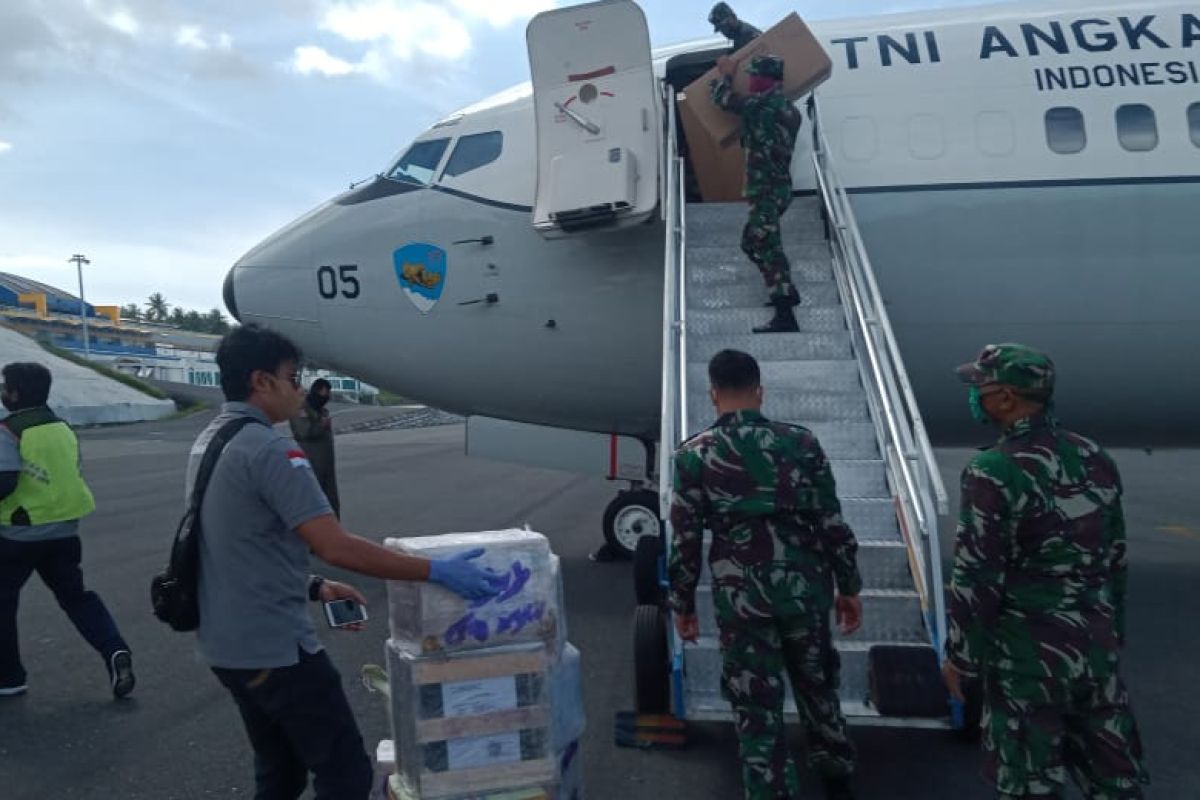 TNI salurkan  APD untuk penanganan COVID-19 di Malut