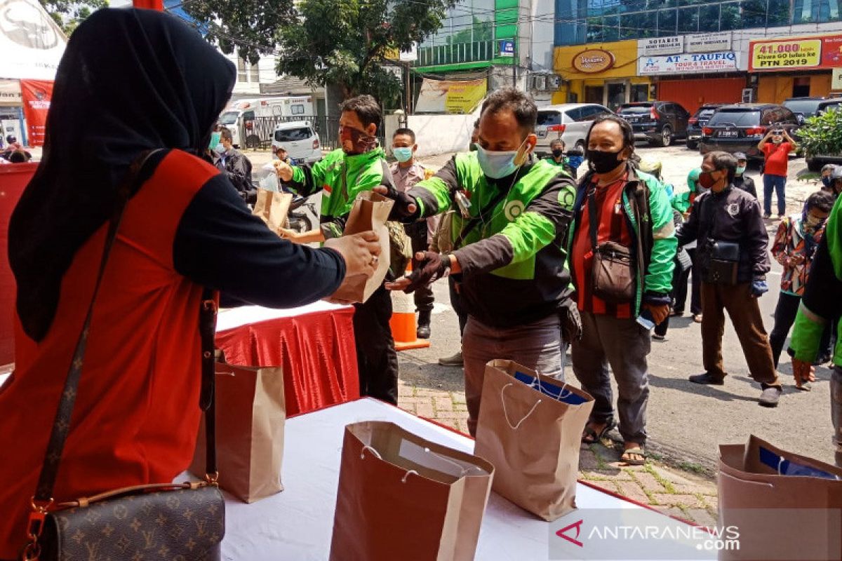 PDI Perjuangan buka dapur umum untuk rakyat terdampak COVID-19