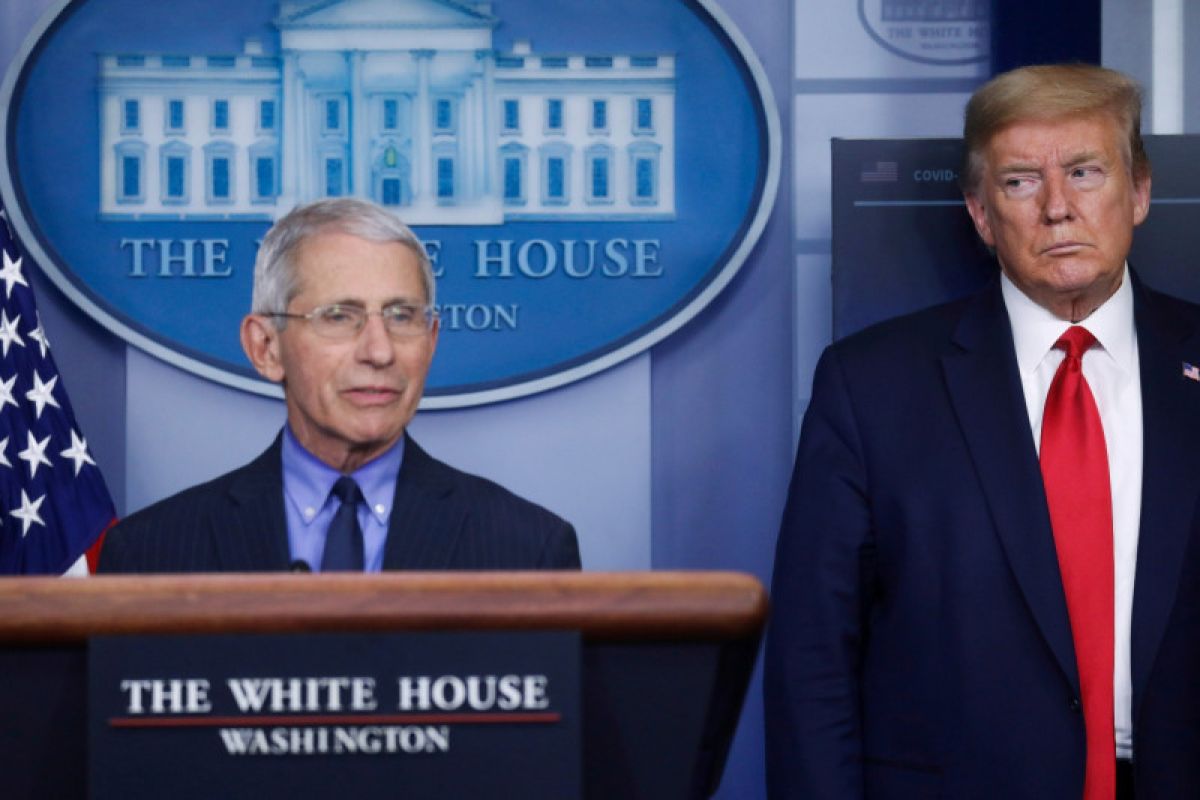 Dr. Fauci: Obat antibodi Regeneron membantu kesehatan Trump