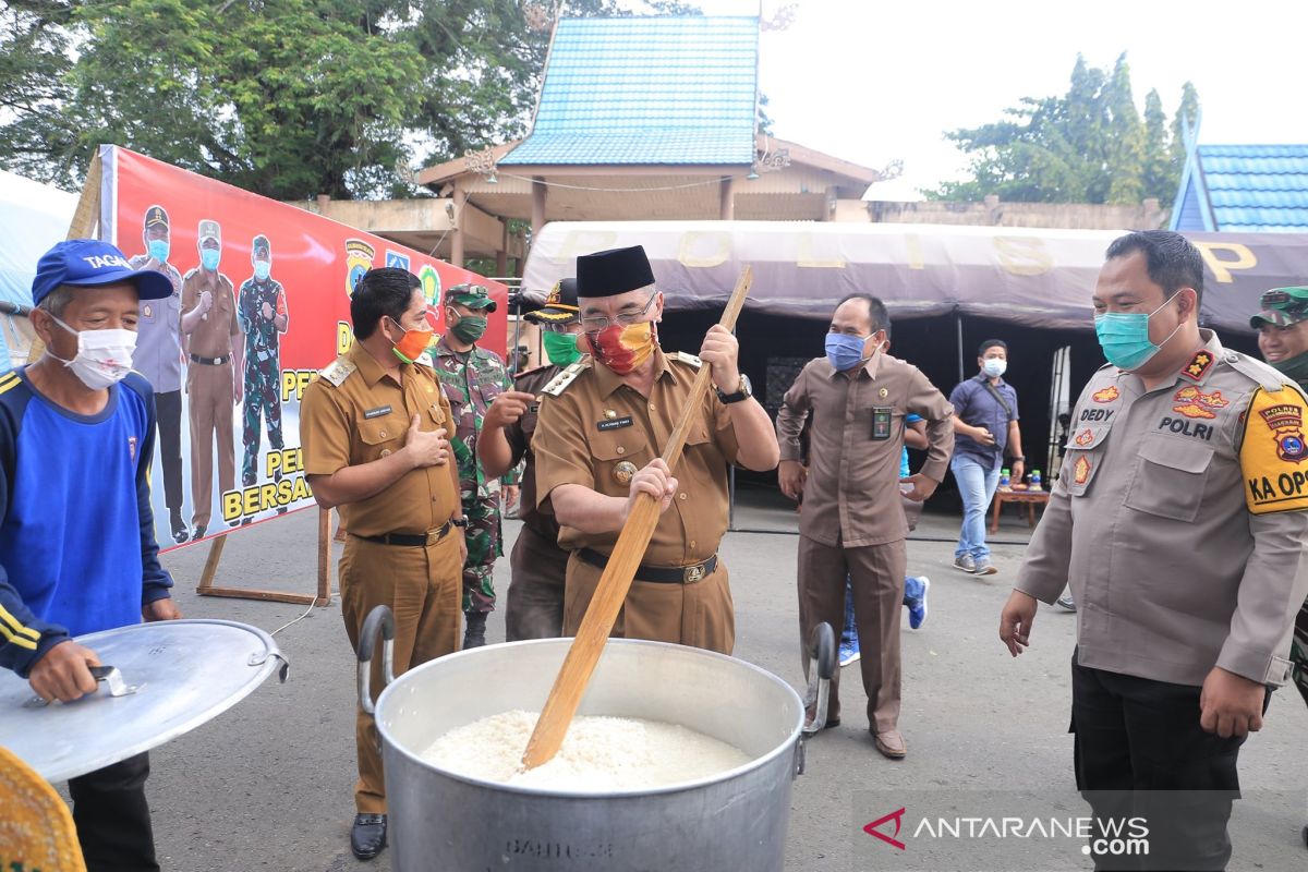 Bantu ringankan warga terdampak COVID-19, HSS dirikan dapur umum