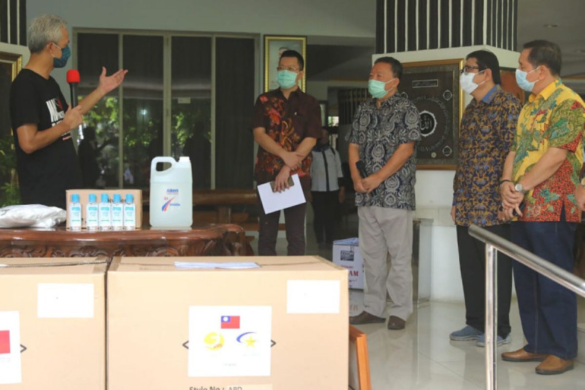 Dua kabupaten diminta lakukan penyesuaian PSBB Kota Semarang