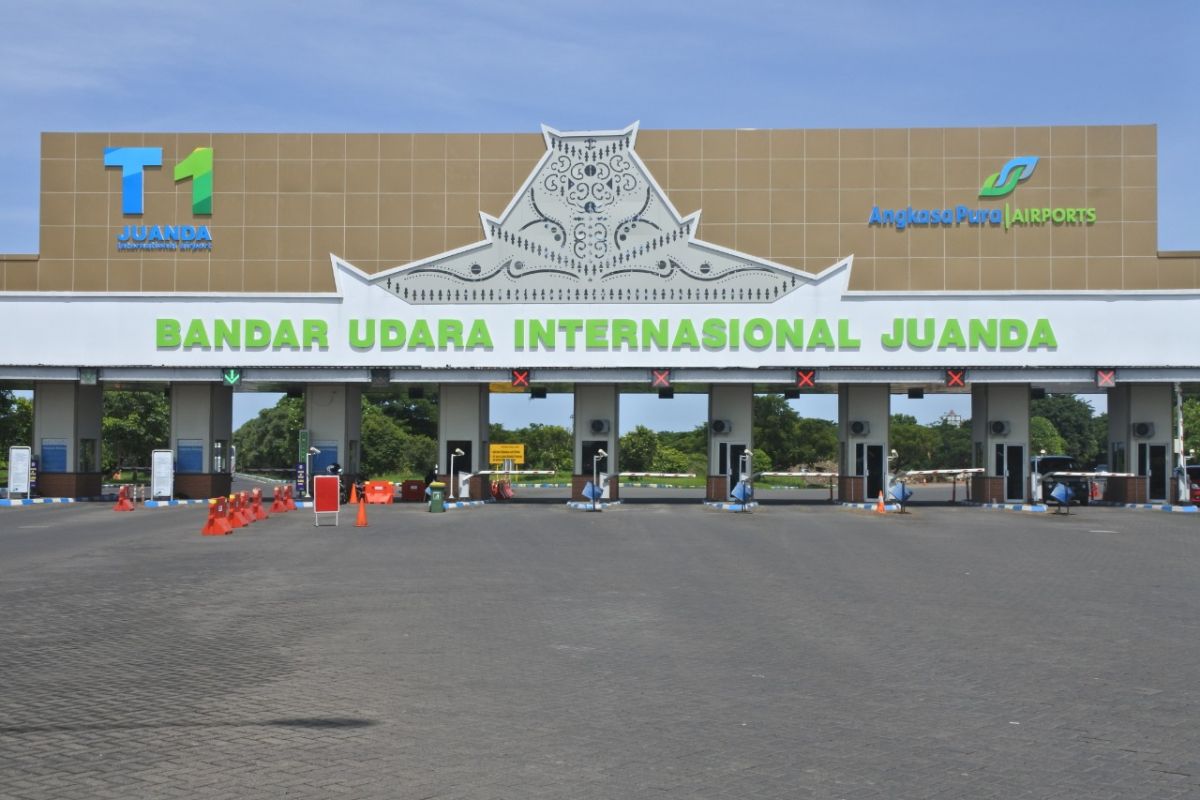 Bandara Juanda alihkan seluruh penerbangan domestik ke Terminal 1