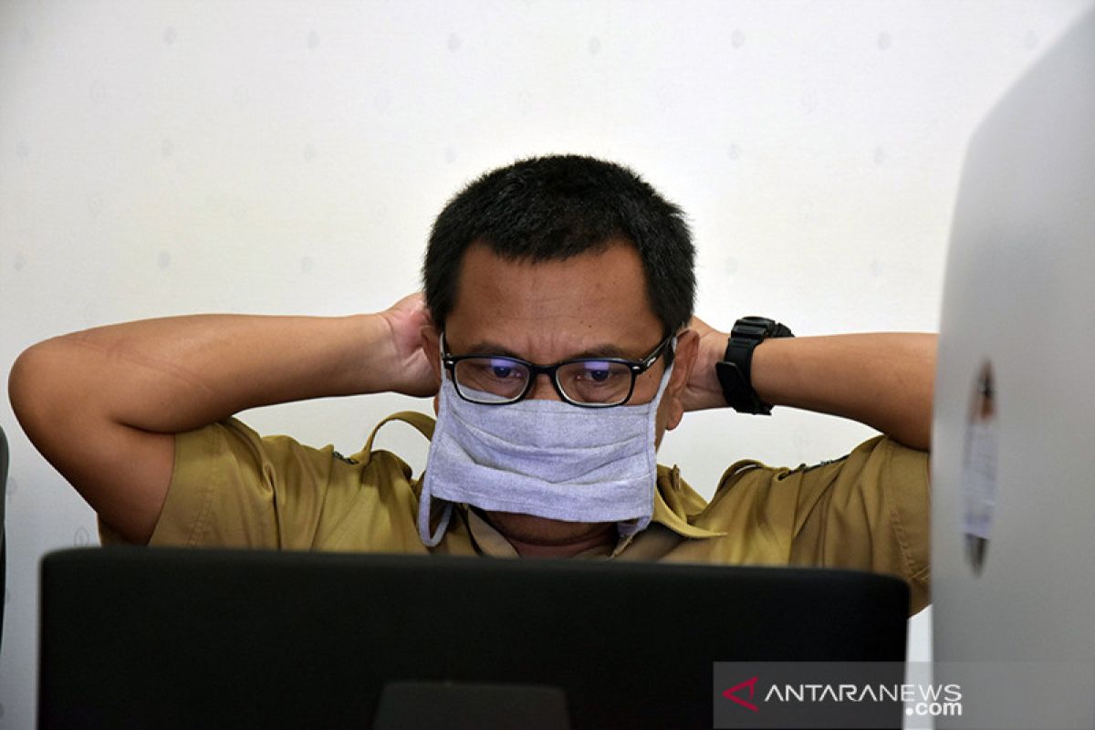 Gubernur perpanjang kerja di rumah bagi PNS Riau, begini penjelasannya