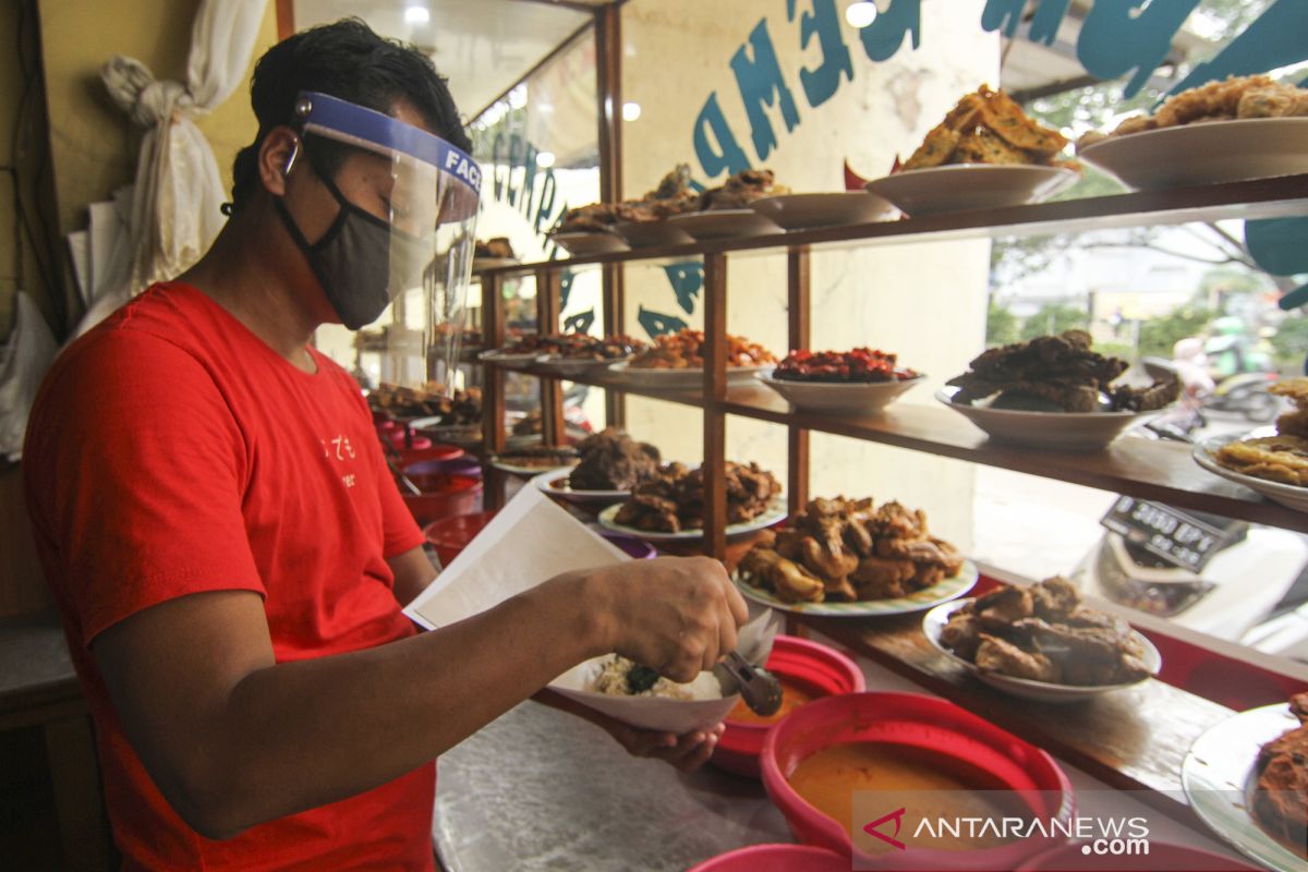 Pengelola rumah makan di Depok diingatkan untuk terapkan protokol kesehatan