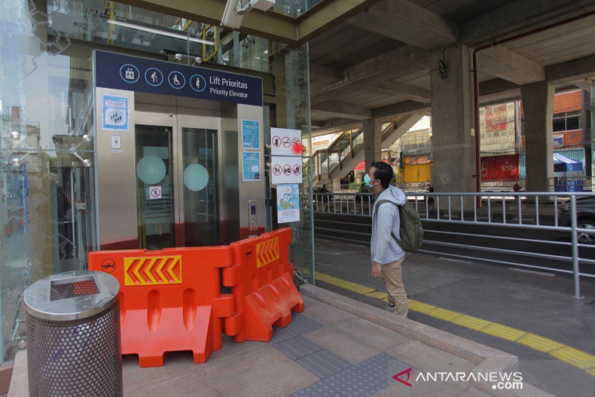 Cegah penyebaran COVID-19, MRT Jakarta kembali tutup dua stasiun