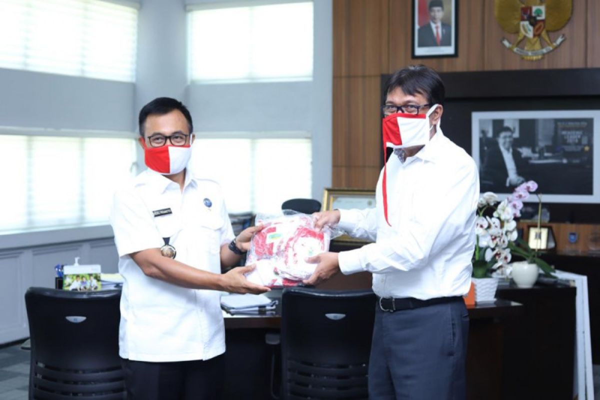 BNN Aceh sumbang masker untuk Unsyiah