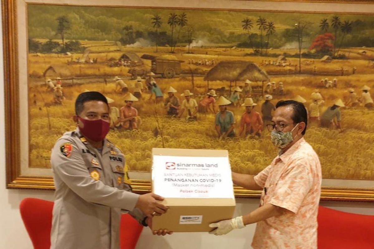 Sinar Mas Land berikan 2.949 masker kepada Polri-TNI