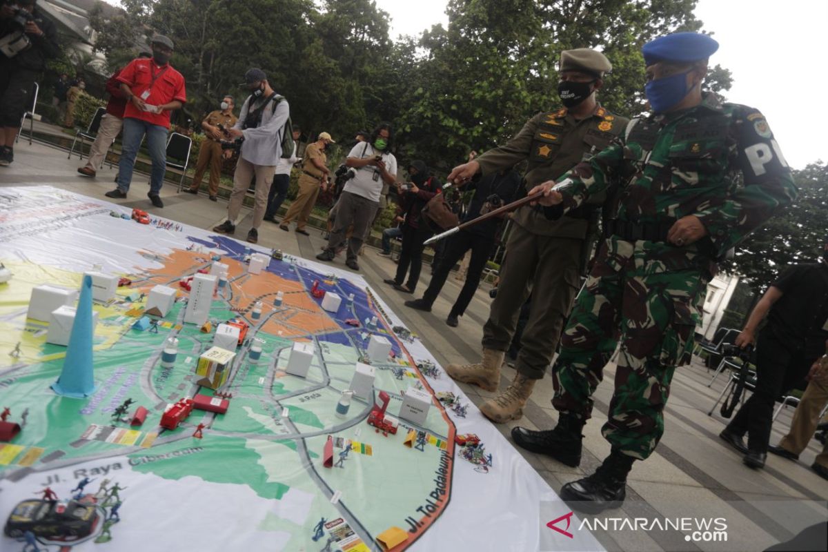 Polisi kerahkan 4.497 personel untuk mengawal PSBB Bandung Raya