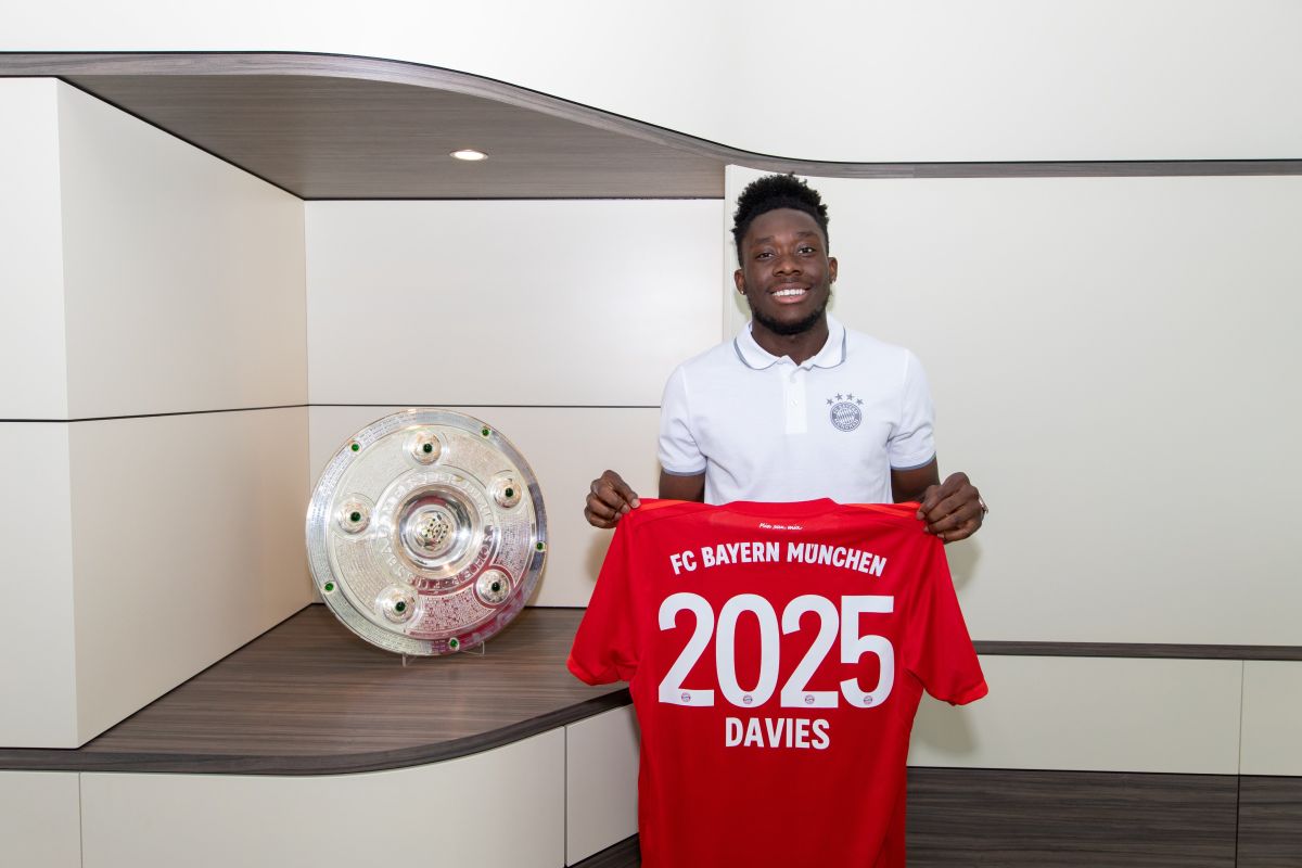 Bayern Munich perpanjang kontrak pemain muda Alphonso Davies hingga 2025